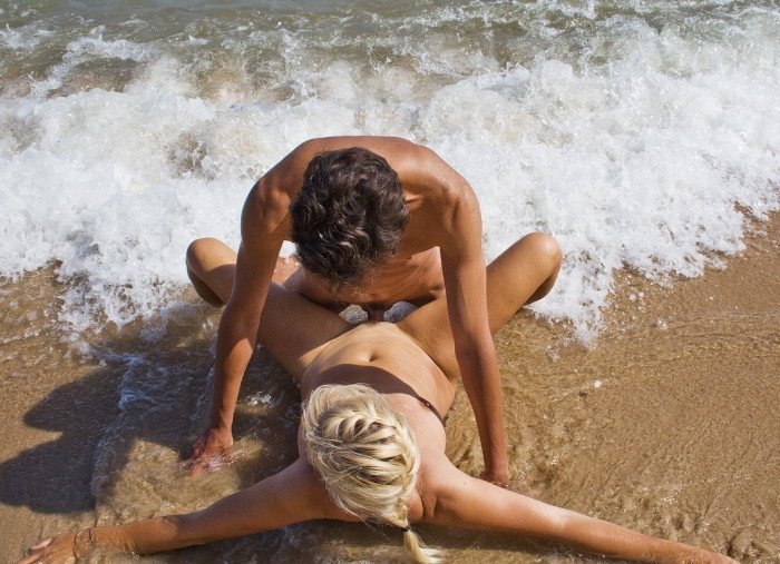 Filles En Bikini Sexy Et Photos De Femmes Nues Sur La Plage
