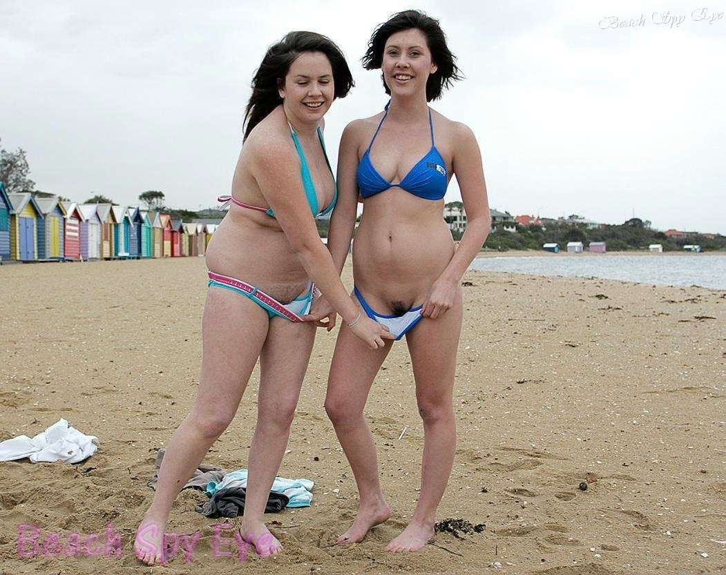 pregnant mom and daughter nude beach